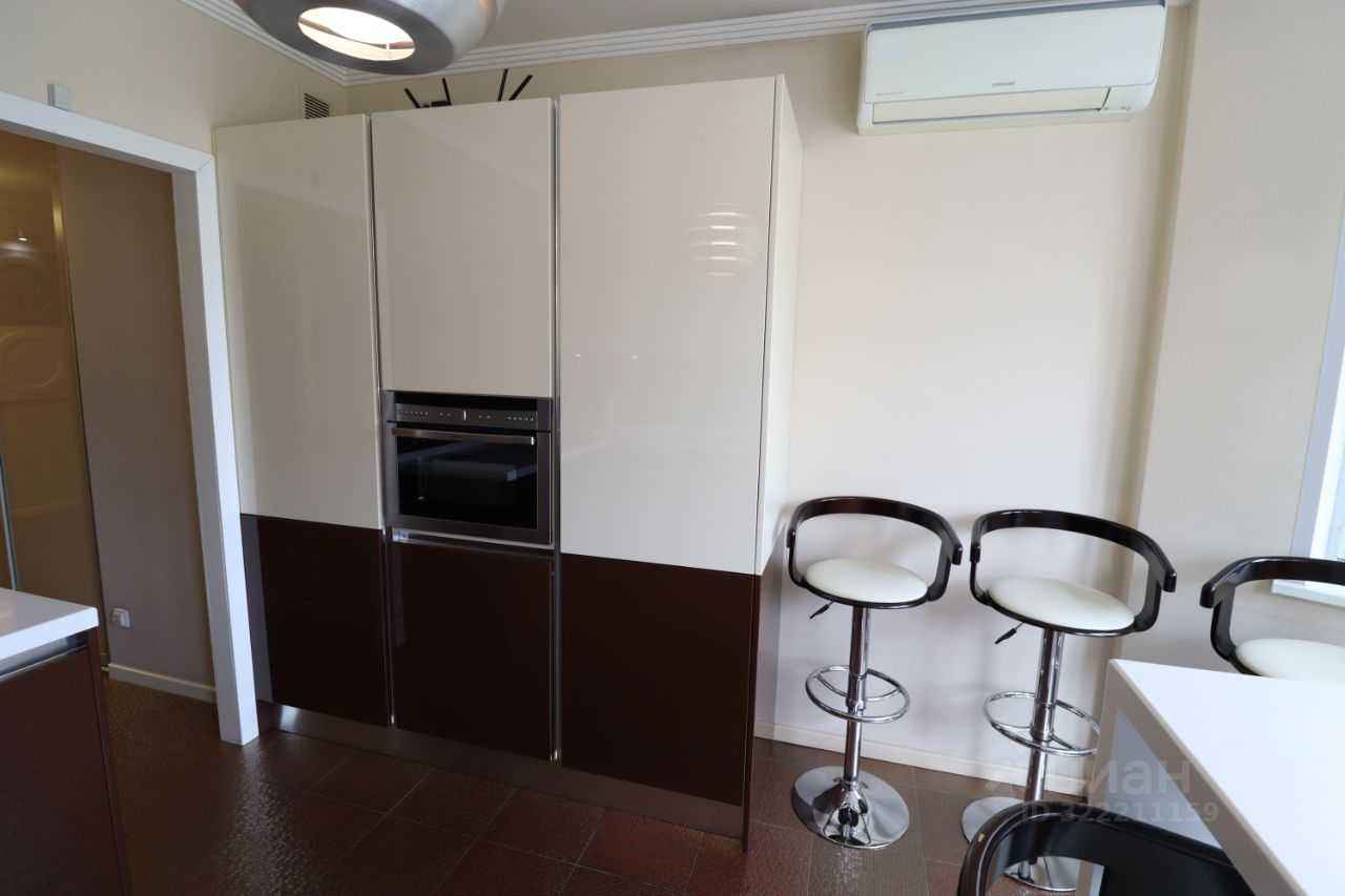 2-комнатная квартира, 64 м² — фотография 3