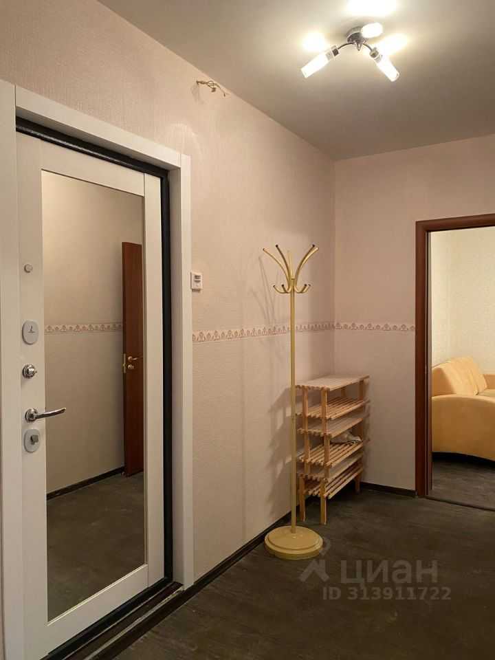 2-комнатная квартира, 55 м² — фотография 2