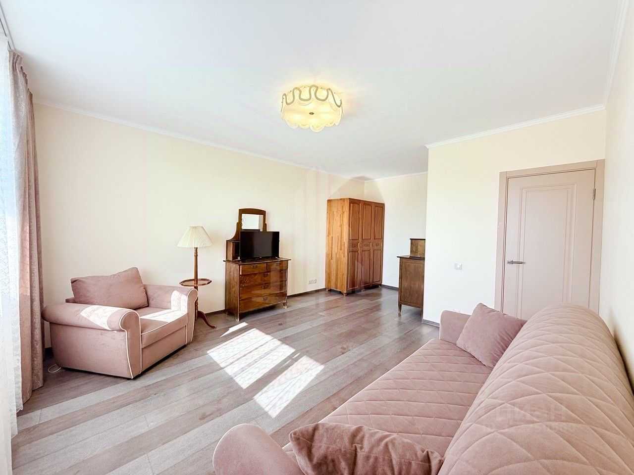 1-комнатная квартира, 43 м² — фотография 3