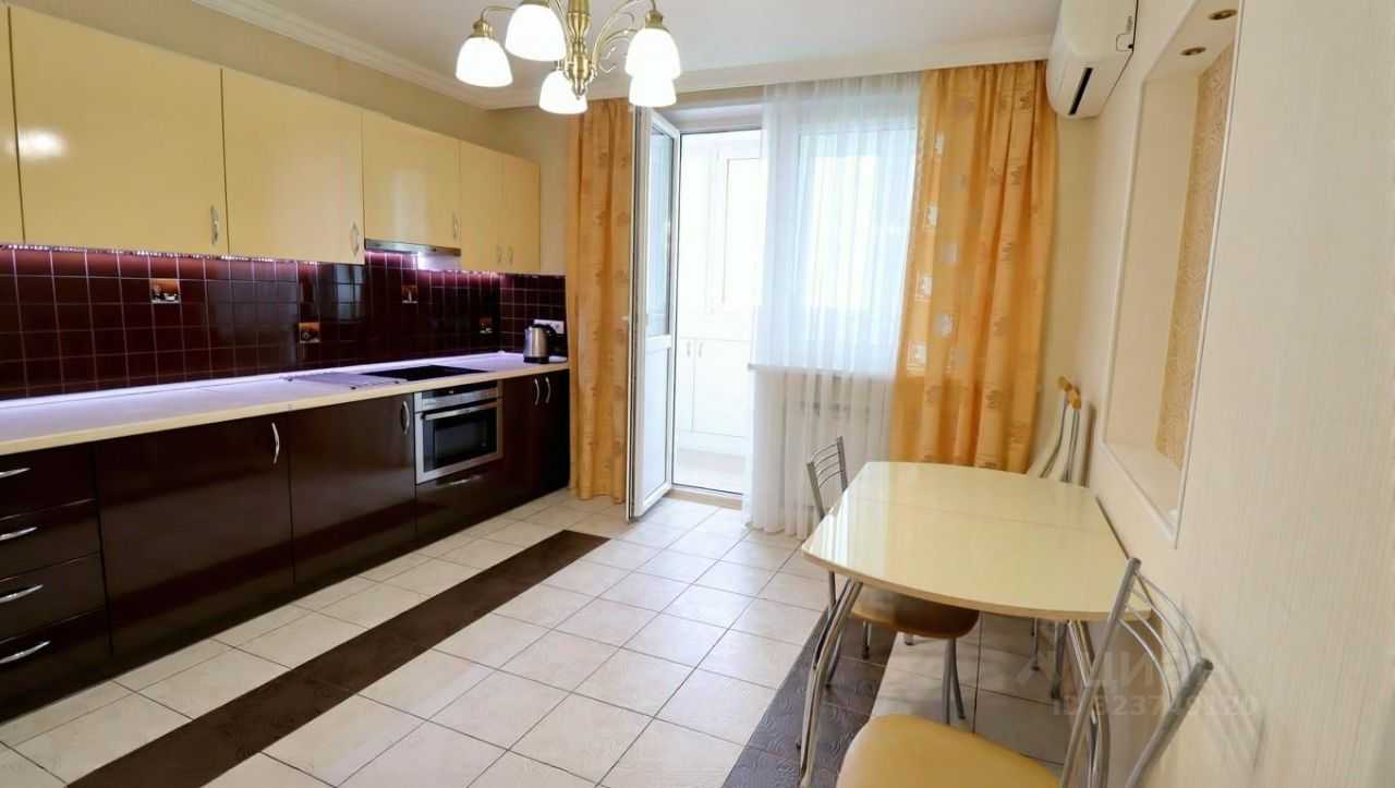 2-комнатная квартира, 90 м²