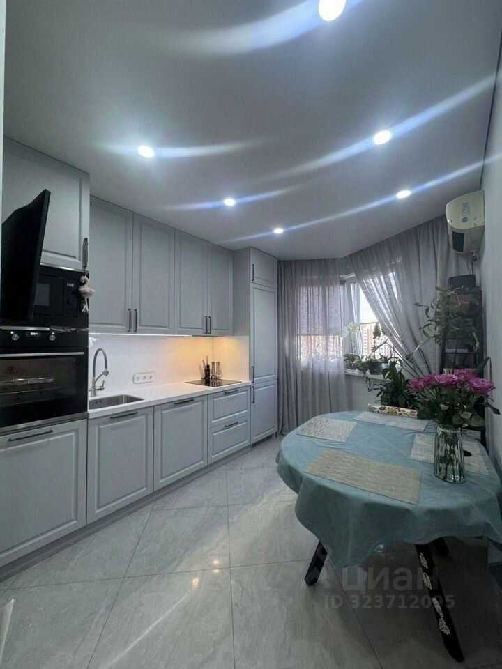 2-комнатная квартира, 55 м² — фотография 3