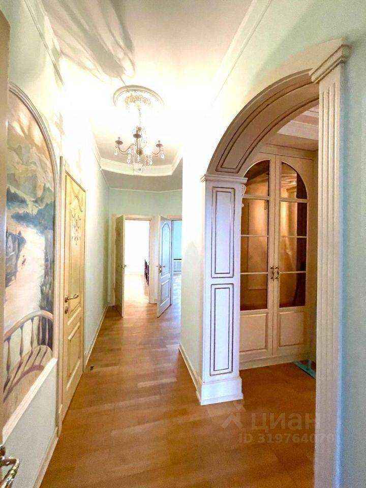 4-комнатная квартира, 160 м² — фотография 3
