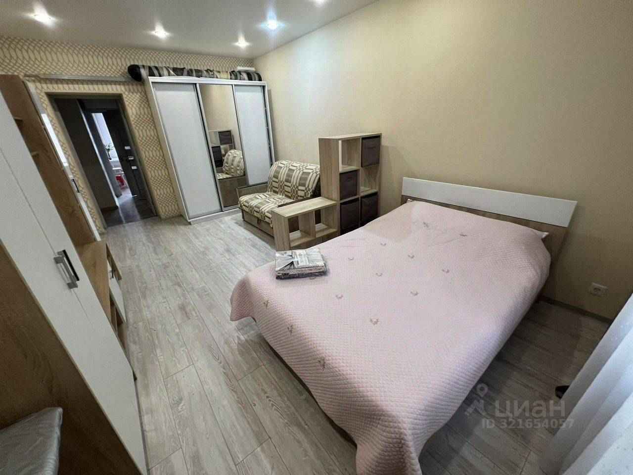 2-комнатная квартира, 56 м² — фотография 2