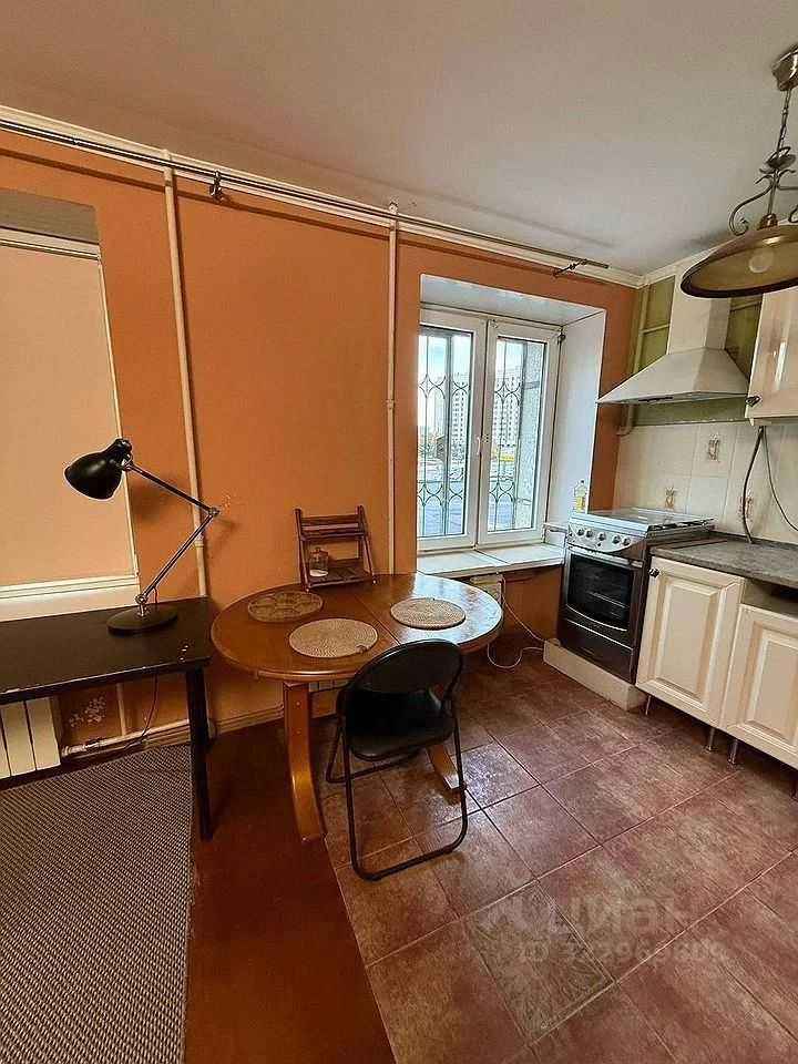 2-комнатная квартира, 56 м² — фотография 2