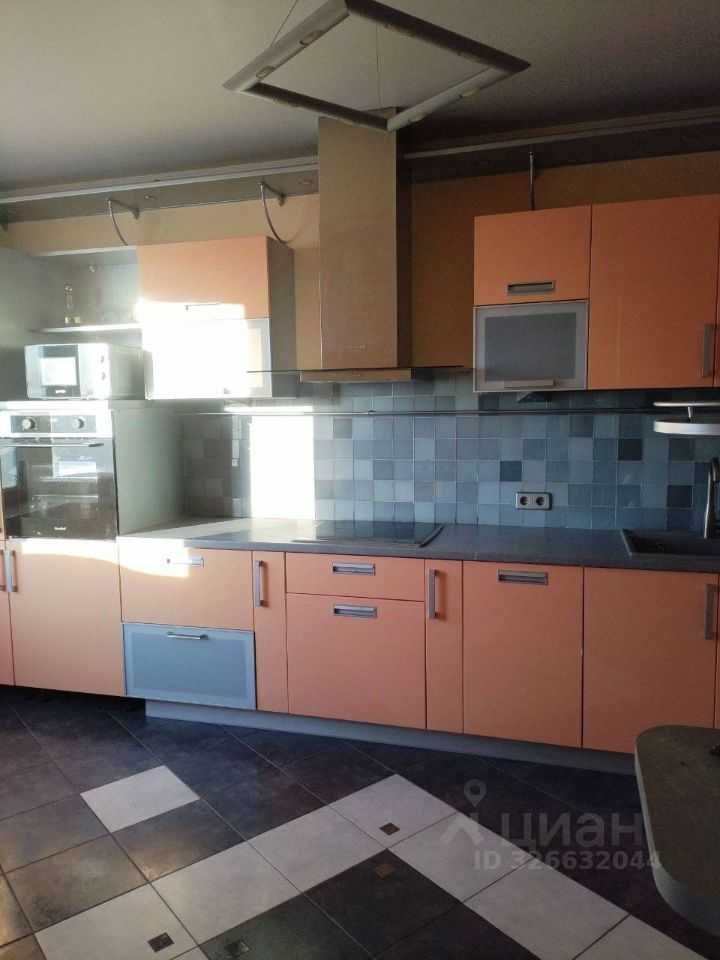 4-комнатная квартира, 135 м²