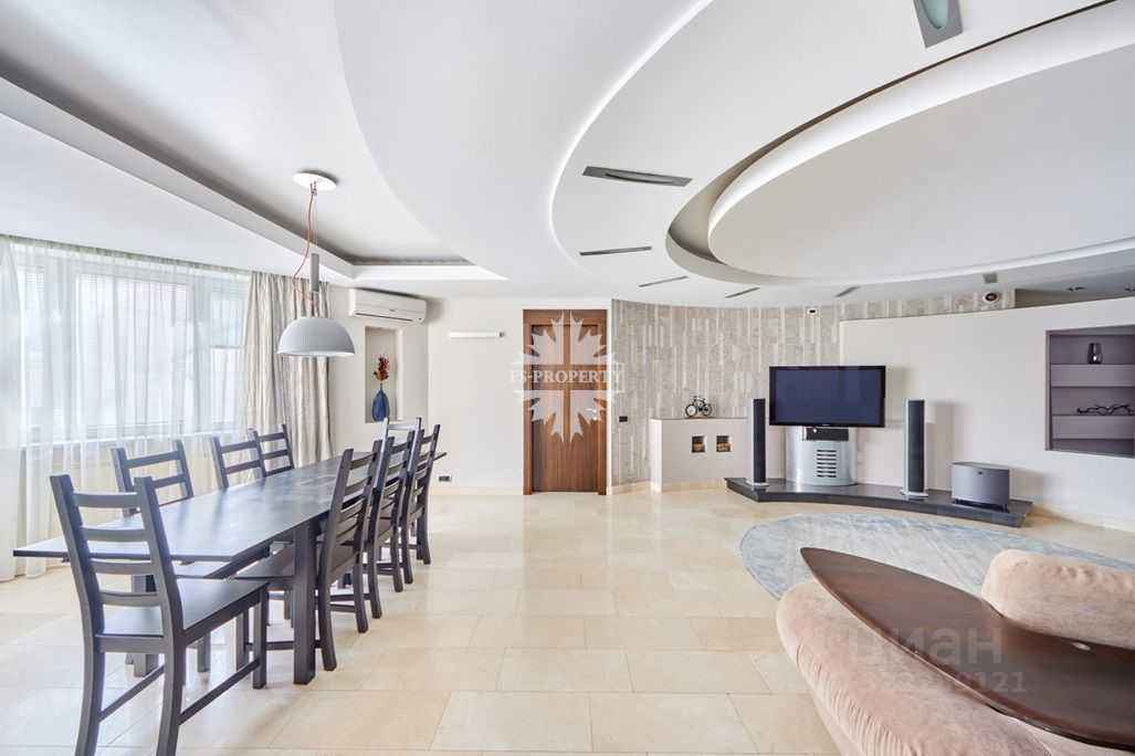 5-комнатная квартира, 233 м² — фотография 3