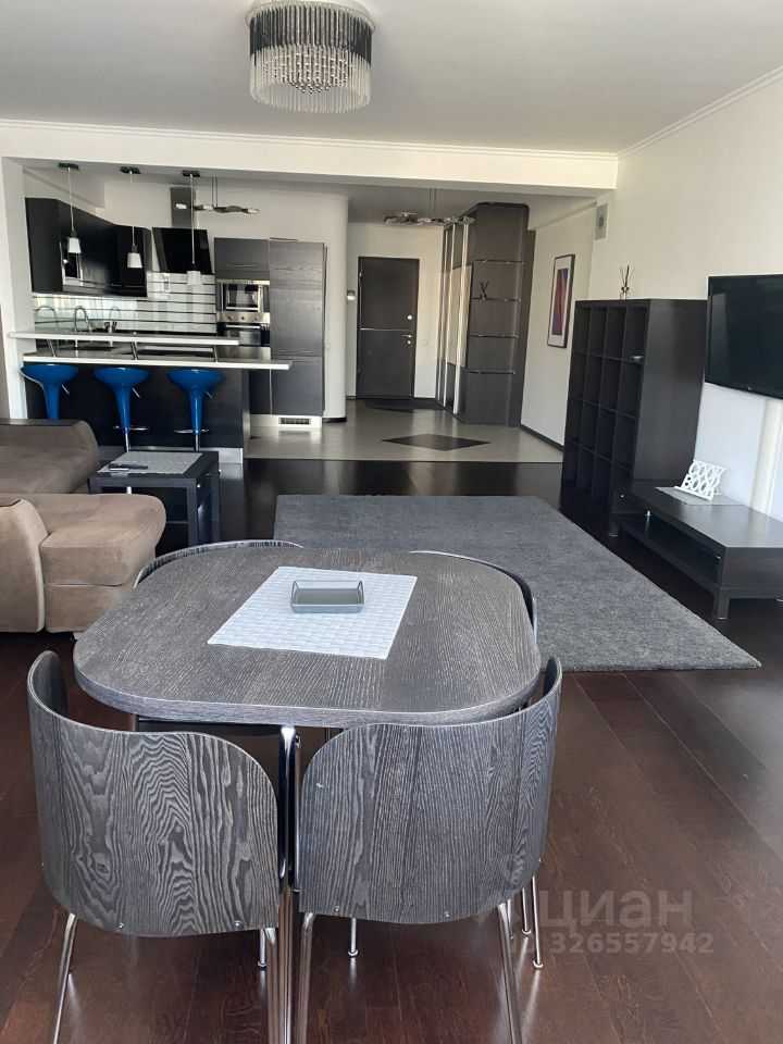 2-комнатная квартира, 80 м² — фотография 2