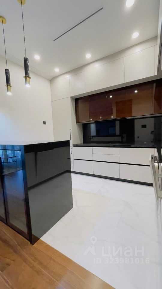 4-комнатная квартира, 170 м² — фотография 3