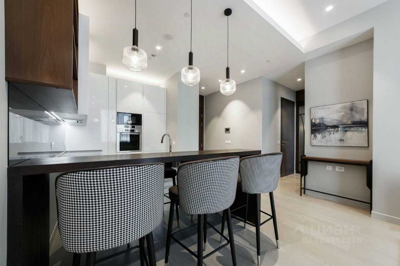 4-комнатная квартира, 170 м²