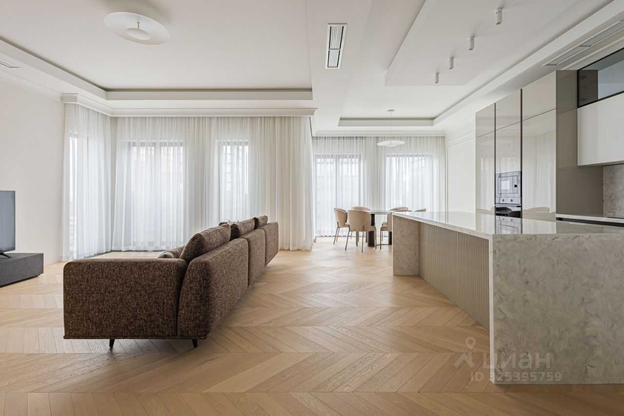 4-комнатная квартира, 180 м² — фотография 3