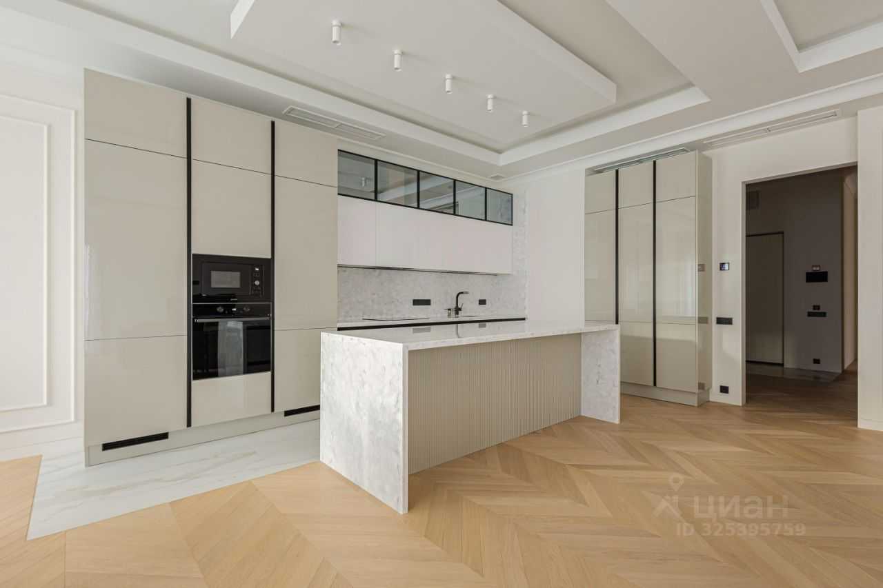 4-комнатная квартира, 180 м² — фотография 2