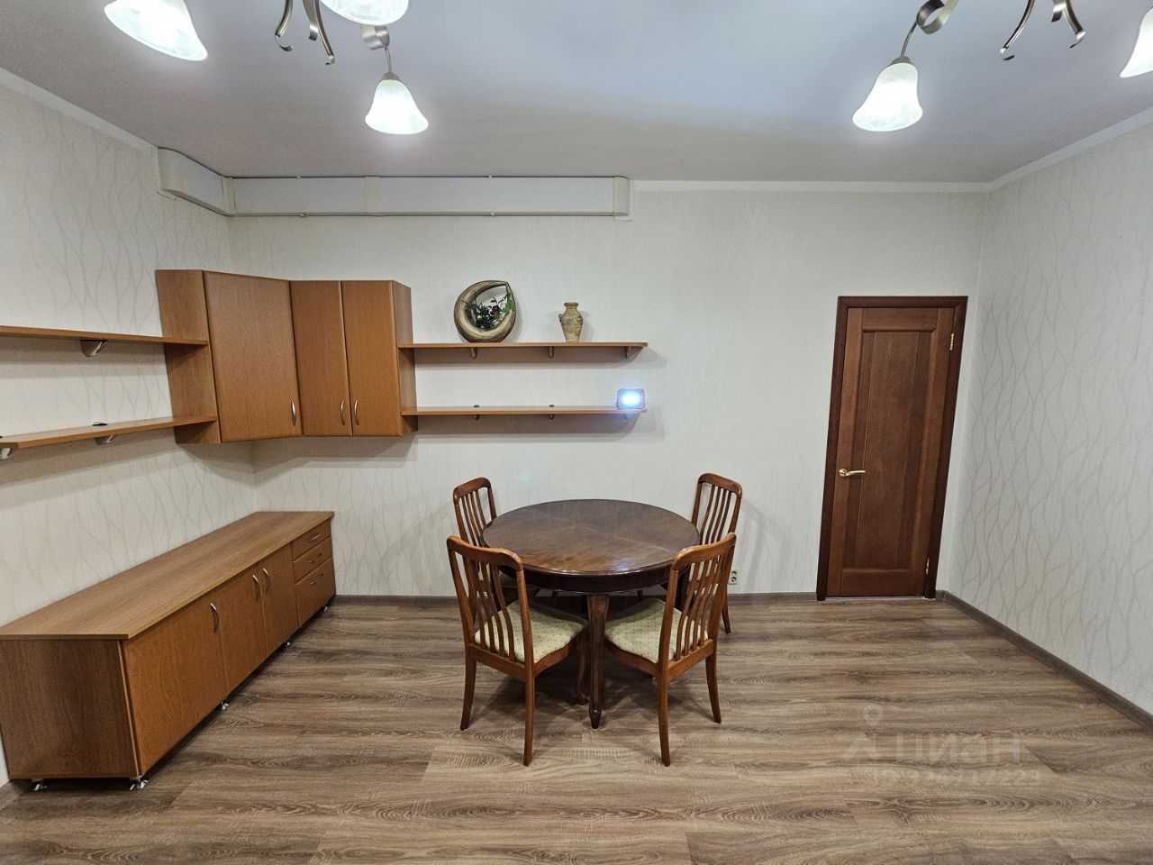 5-комнатная квартира, 150 м²