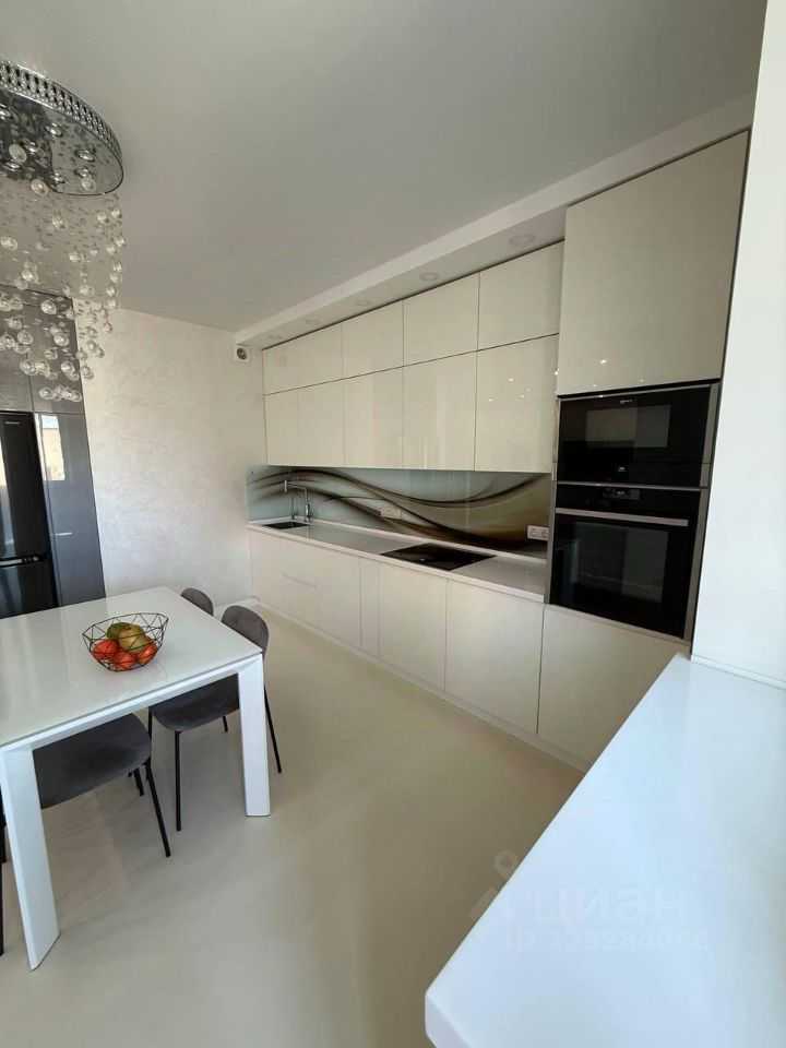 3-комнатная квартира, 93 м²