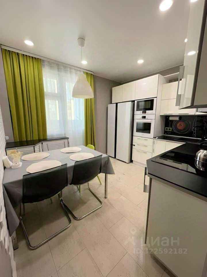3-комнатная квартира, 82 м²