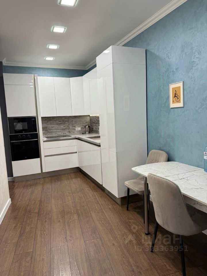 2-комнатная квартира, 61,6 м² — фотография 2