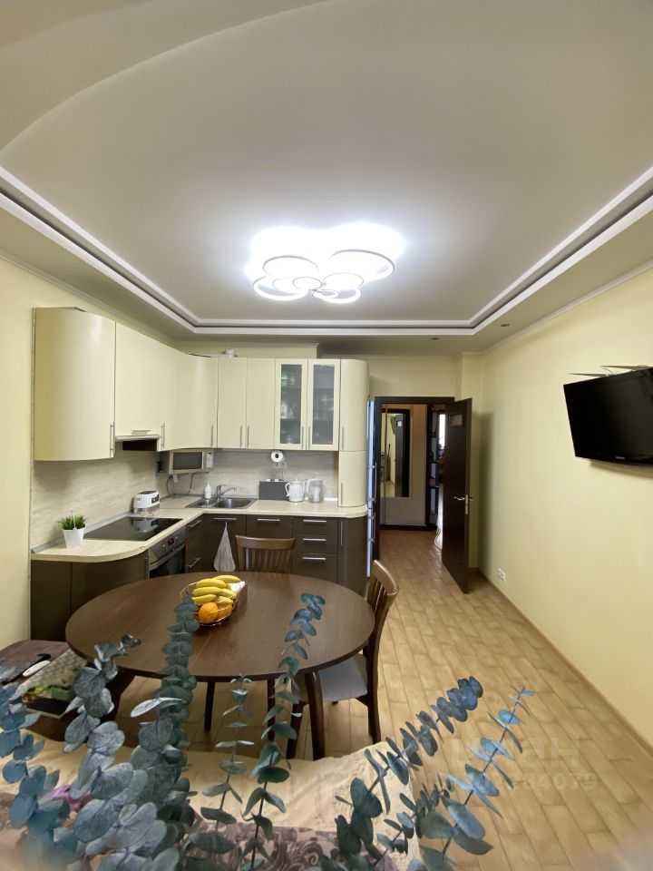 2-комнатная квартира, 60 м² — фотография 2