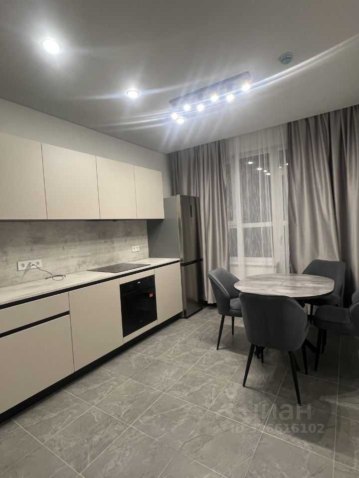 2-комнатная квартира, 65 м² — фотография 2