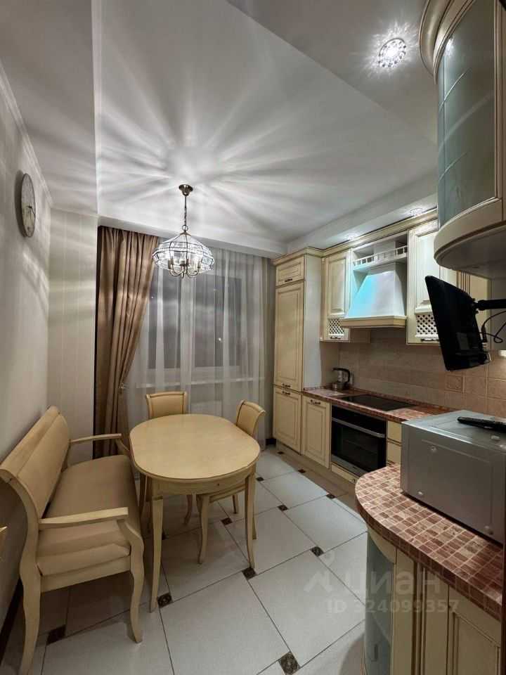 3-комнатная квартира, 80 м² — фотография 2