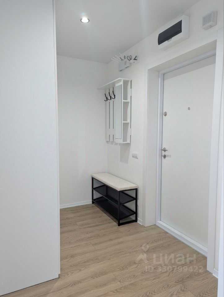 2-комнатная квартира, 56 м² — фотография 2