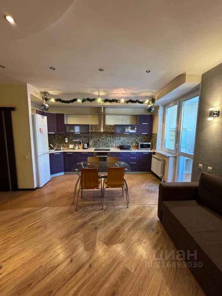 3-комнатная квартира, 70,8 м² — фотография 2