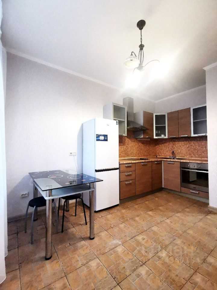 1-комнатная квартира, 52 м² — фотография 3