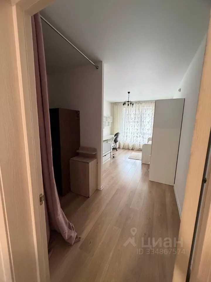3-комнатная квартира, 77 м² — фотография 3