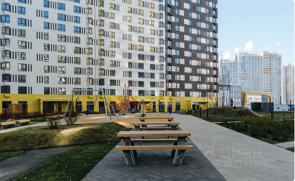 2-комнатная квартира, 69,4 м² — фотография 3