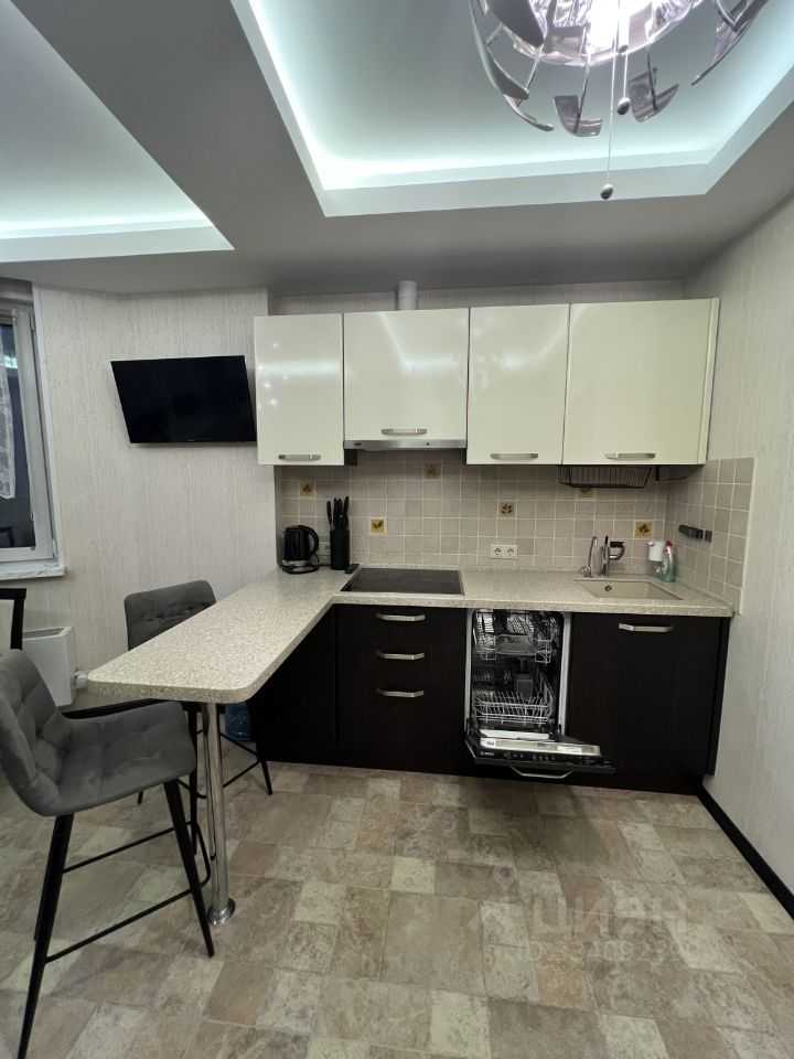 2-комнатная квартира, 64 м² — фотография 2