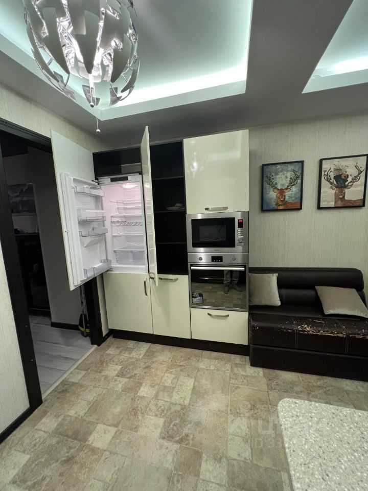 2-комнатная квартира, 64 м² — фотография 3