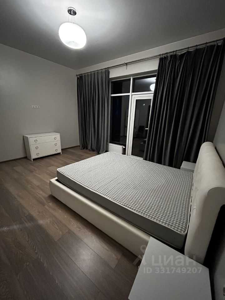 2-комнатная квартира, 65 м² — фотография 3