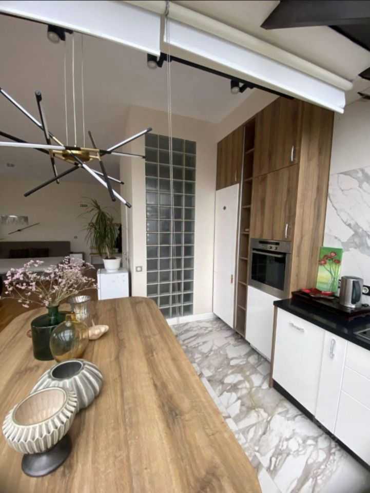 1-комнатная квартира, 72 м² — фотография 3