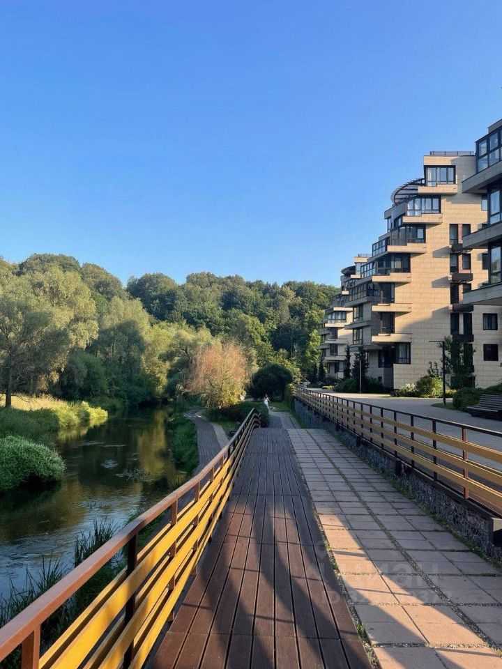 1-комнатная квартира, 72 м²