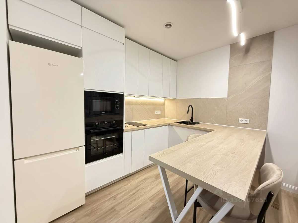 1-комнатная квартира, 42 м² — фотография 3