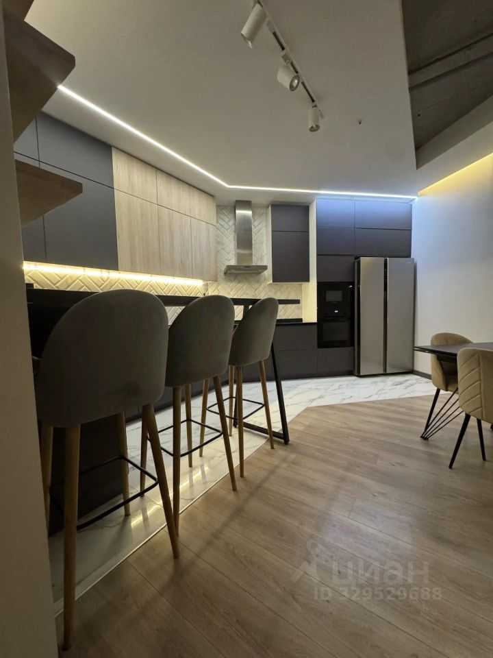 2-комнатная квартира, 75 м² — фотография 2