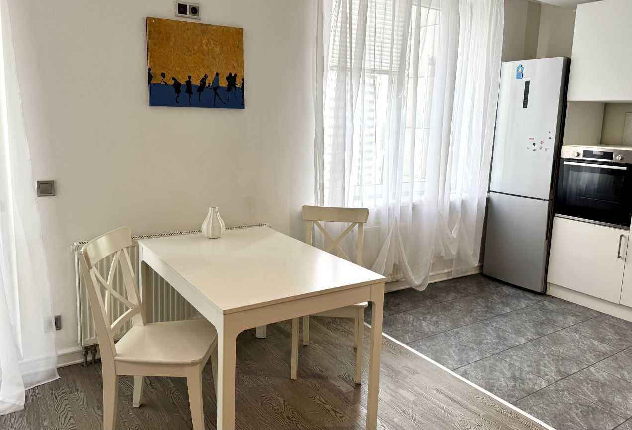 2-комнатная квартира, 73,7 м² — фотография 2