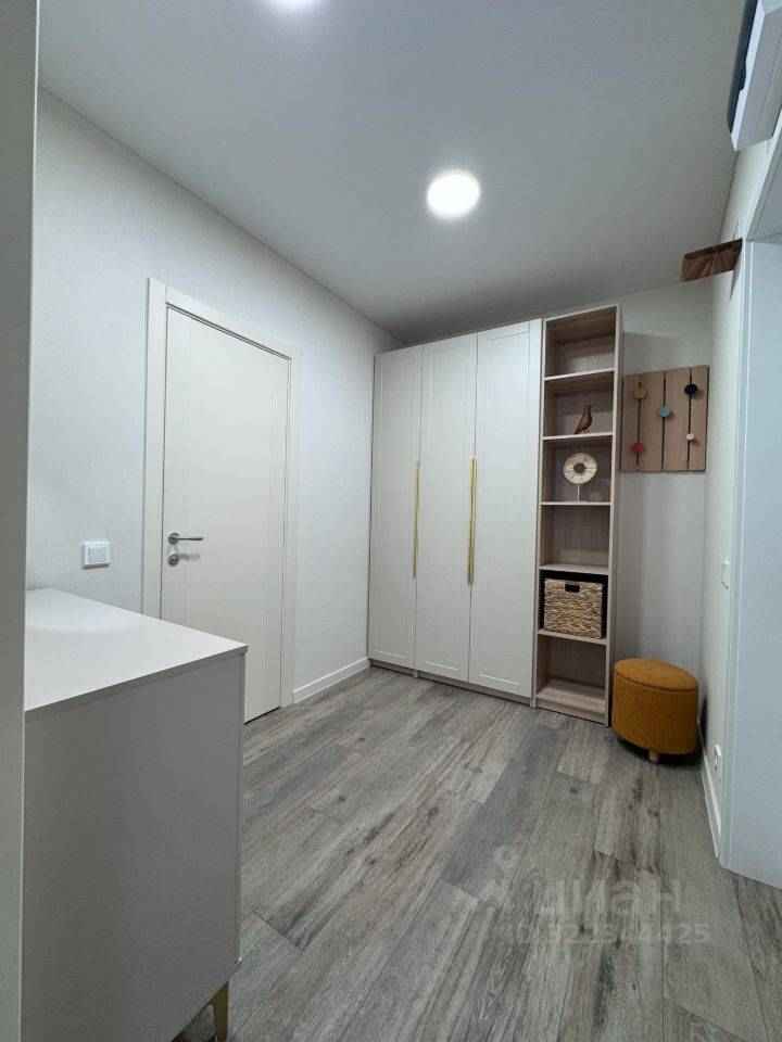 1-комнатная квартира, 42,7 м² — фотография 2