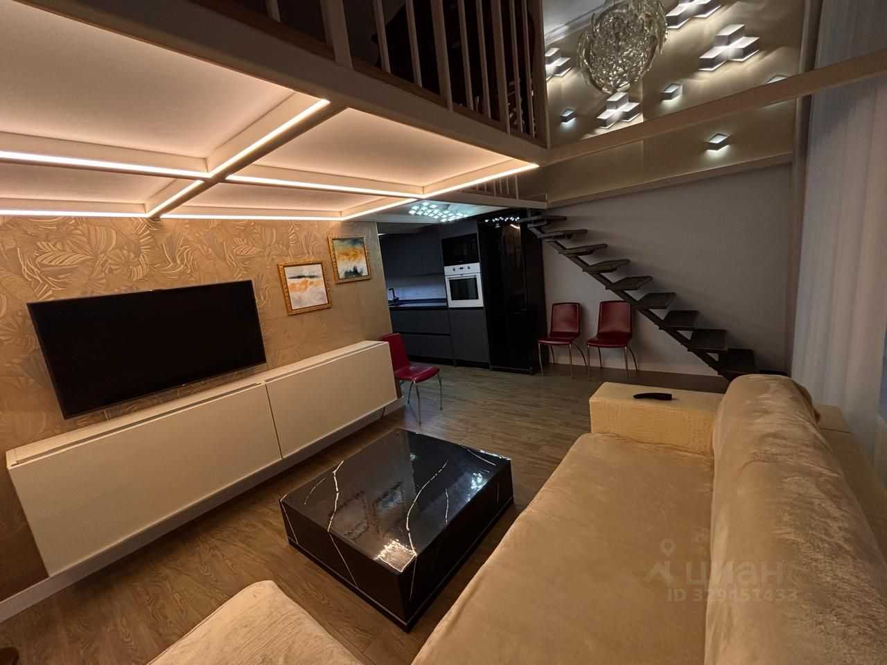 1-комнатная квартира, 56 м² — фотография 2