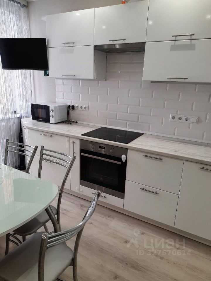 2-комнатная квартира, 67 м² — фотография 3