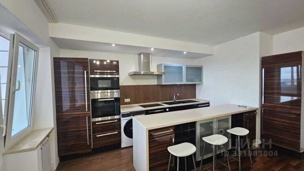 2-комнатная квартира, 70 м² — фотография 2