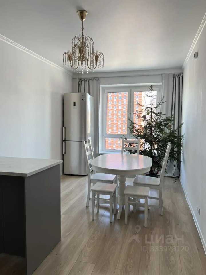 2-комнатная квартира, 60 м² — фотография 2
