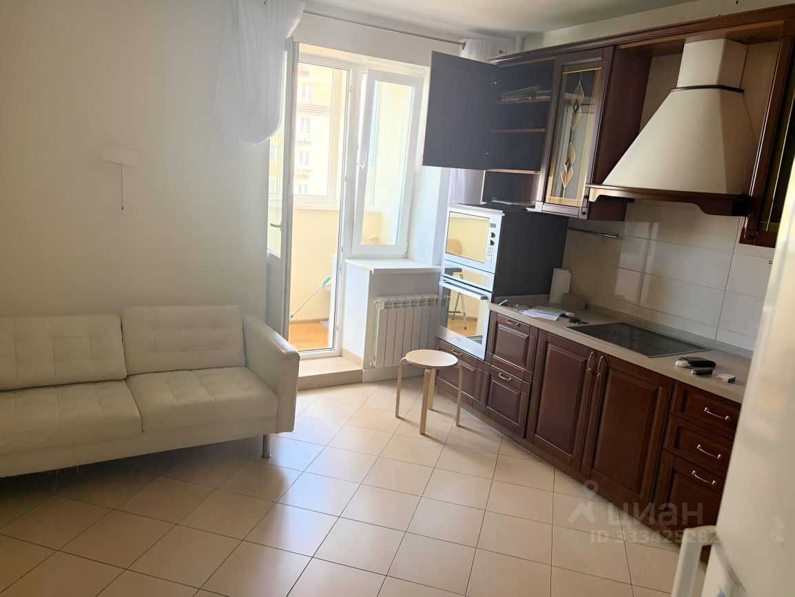 4-комнатная квартира, 102 м² — фотография 2