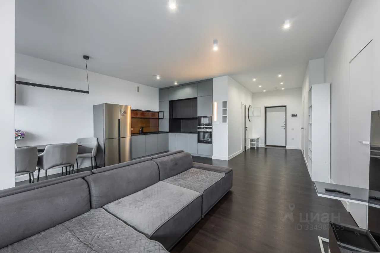 2-комнатная квартира, 77 м² — фотография 2