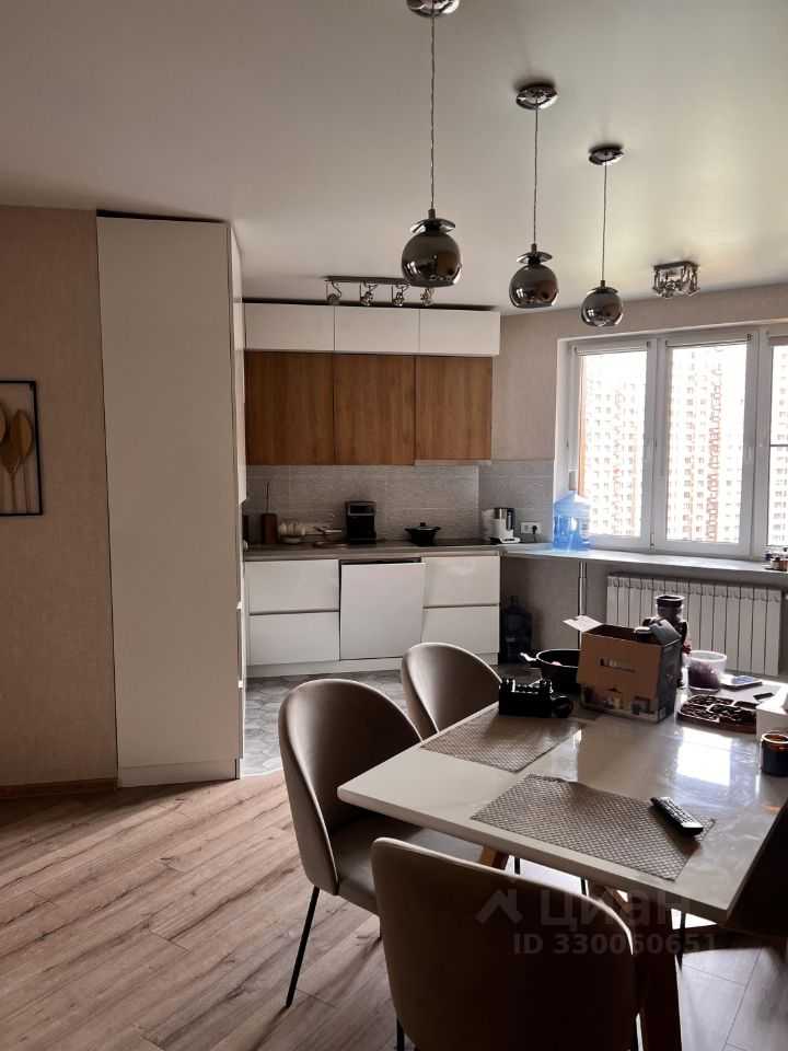3-комнатная квартира, 98 м² — фотография 2
