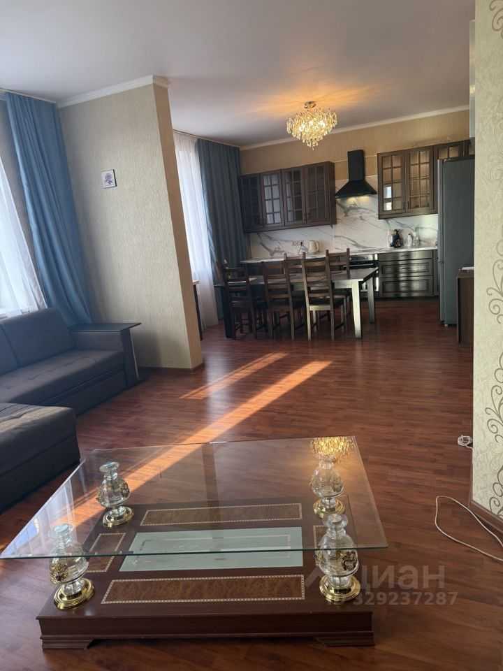 2-комнатная квартира, 83 м² — фотография 2