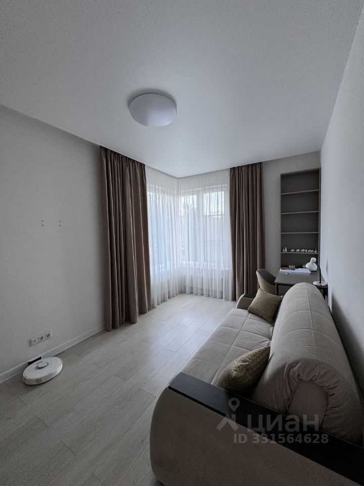 2-комнатная квартира, 56 м² — фотография 3