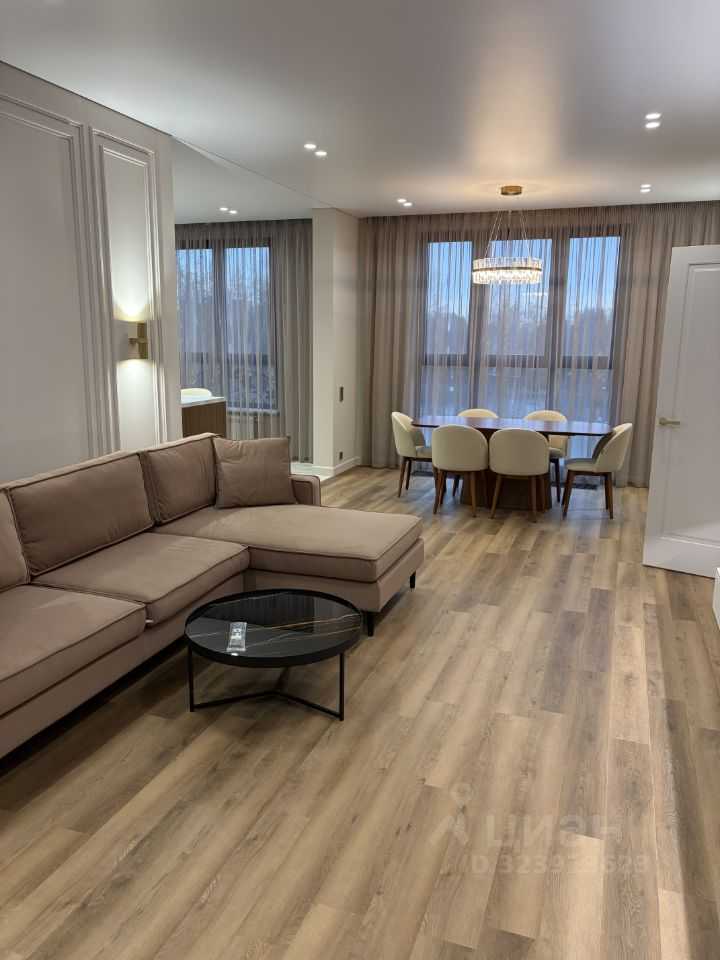 3-комнатная квартира, 121,7 м² — фотография 2
