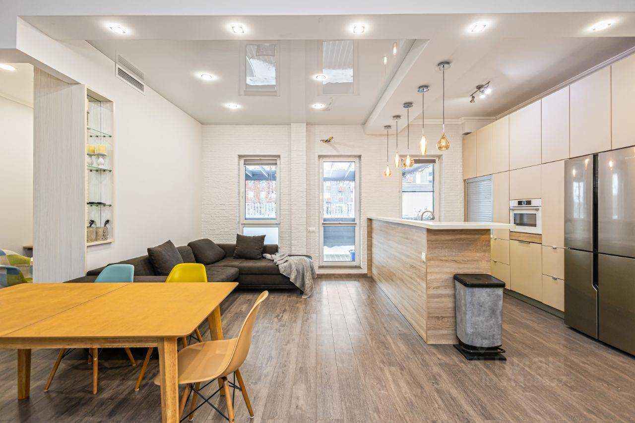 4-комнатная квартира, 112 м² — фотография 3