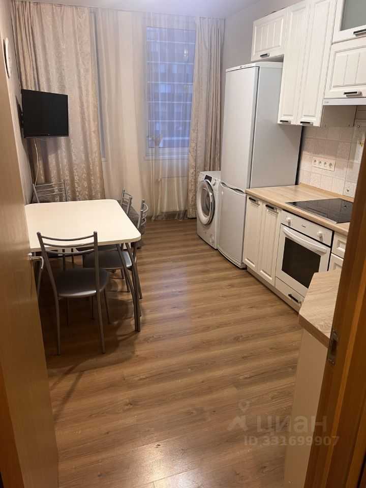 2-комнатная квартира, 52 м² — фотография 2