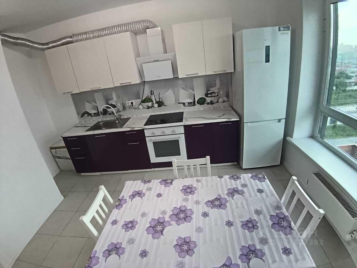 3-комнатная квартира, 72 м² — фотография 2
