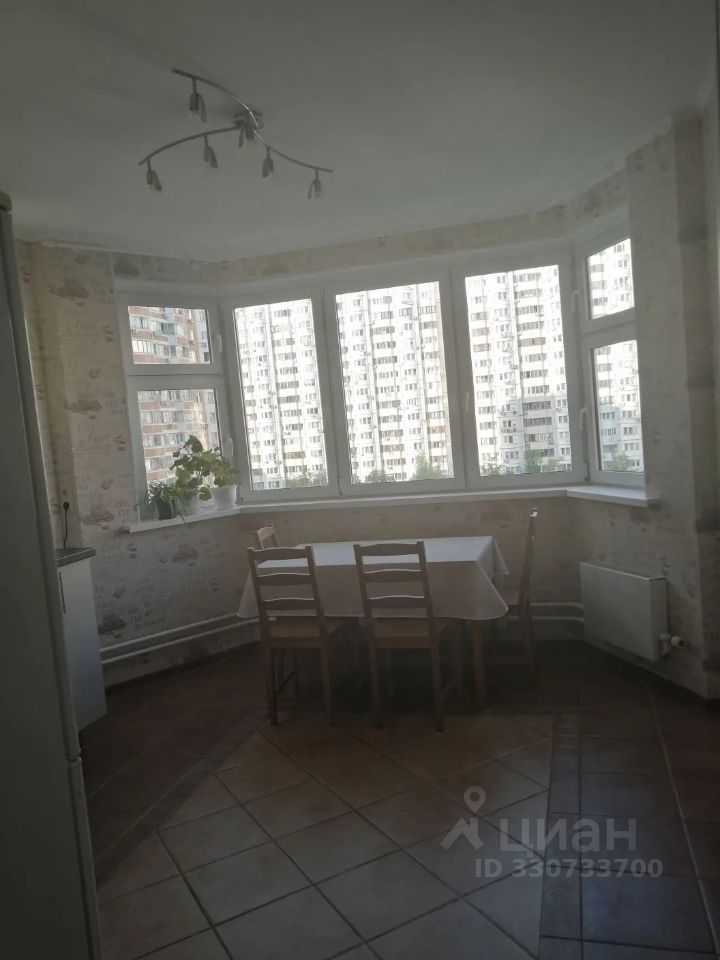 3-комнатная квартира, 87 м² — фотография 2
